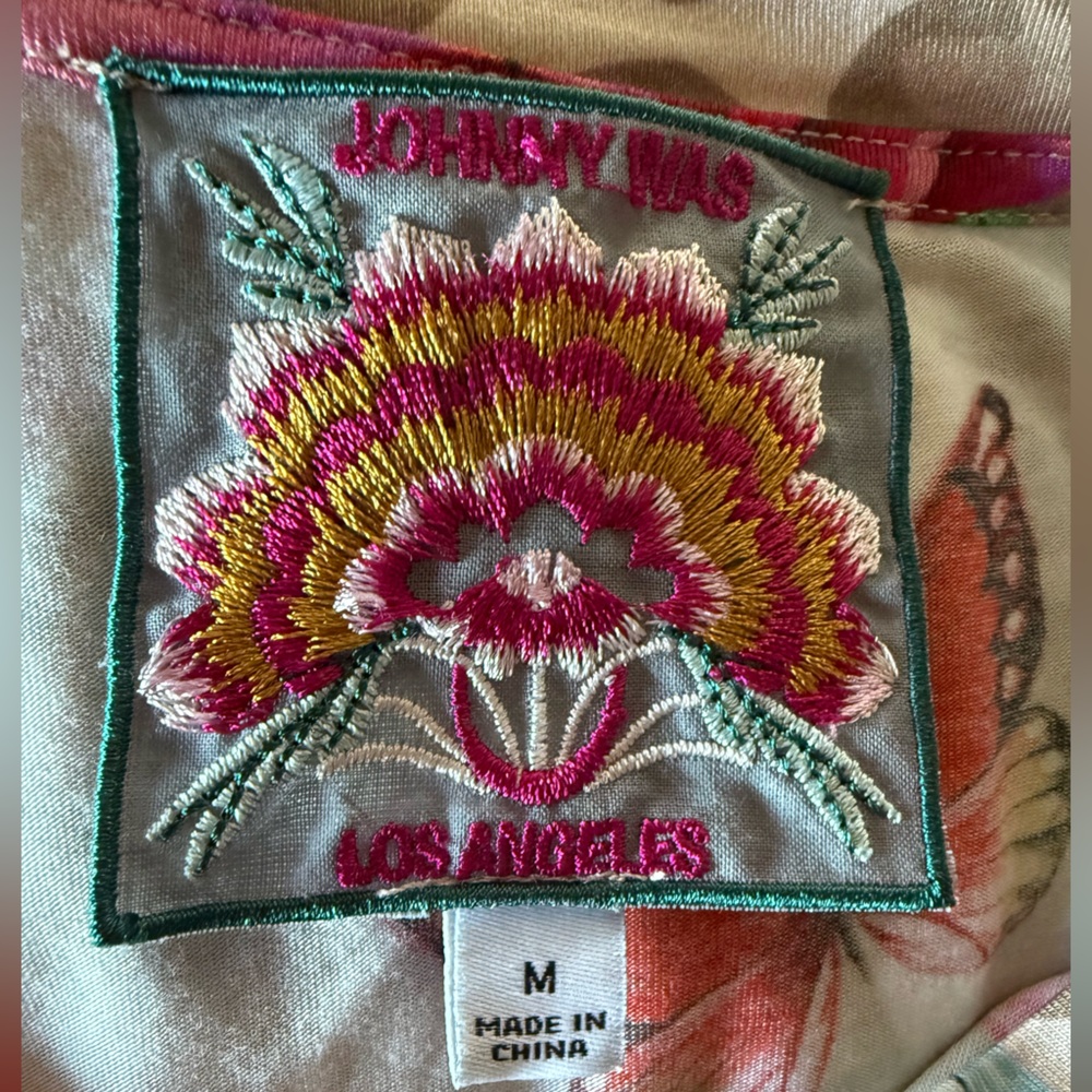 Johnny Was Mayflower Leopard Floral Bamboo Tee M
NWOT